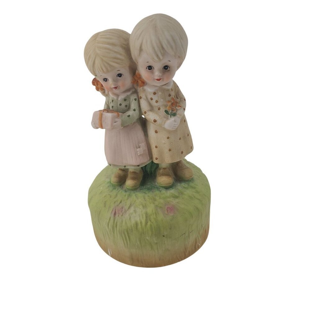 Vintage Sankyo Two Young Girls Music figureine Plays The Impossible Dreams